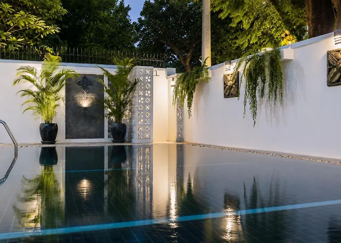 Hotel Pierre 4*